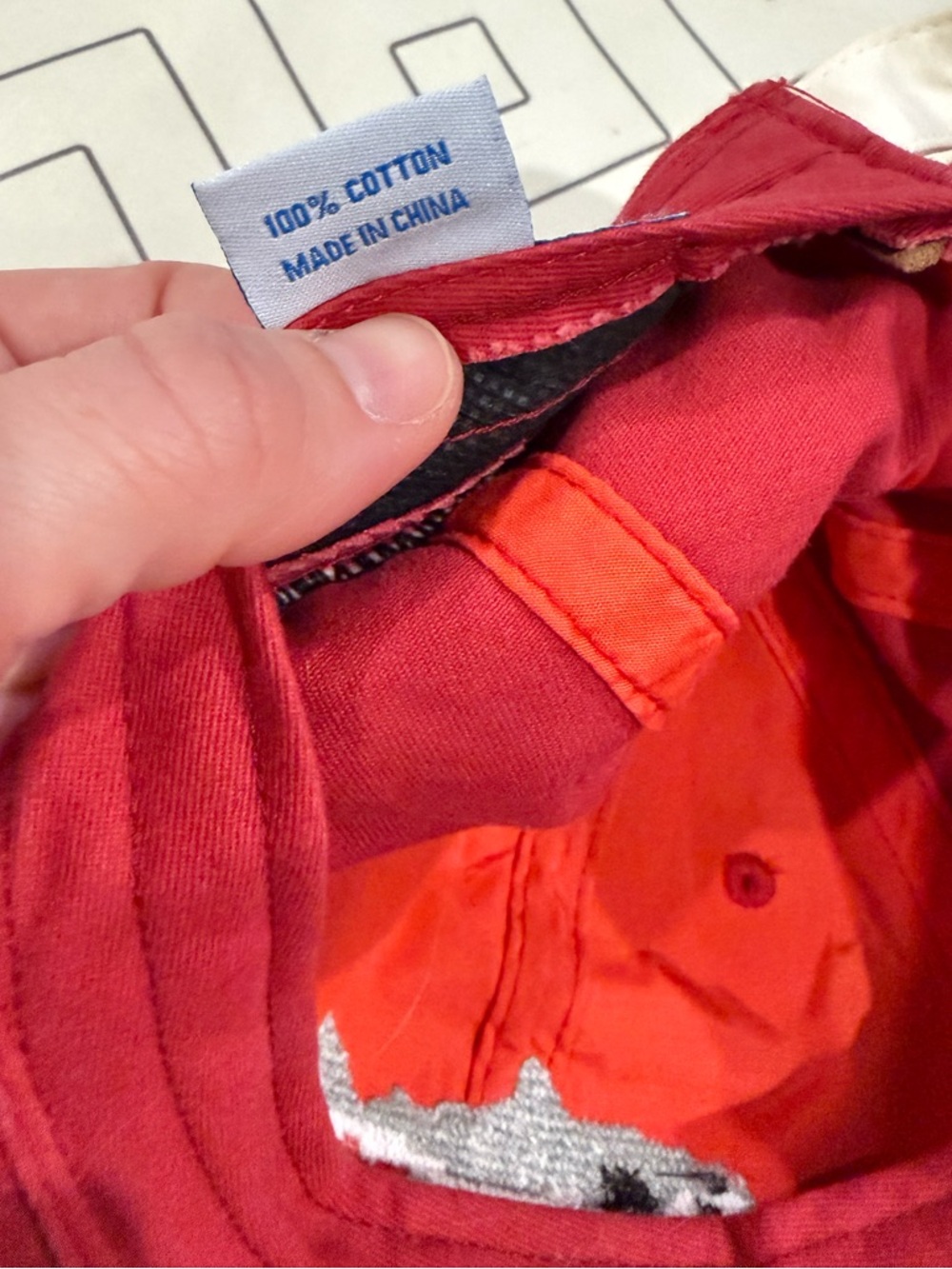 Harding Lane Red Shark Hat - Picture 10 of 12
